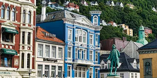 arctic circle cruise ship