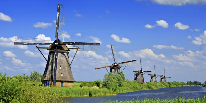 rhine river cruise kinderdijk