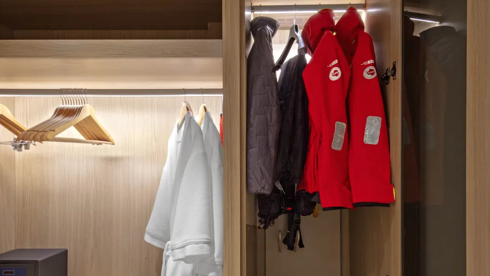 viking river cruises cabin types