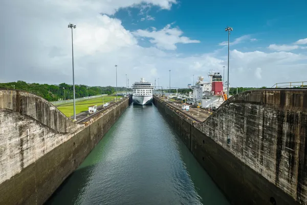 small cruise ship panama canal