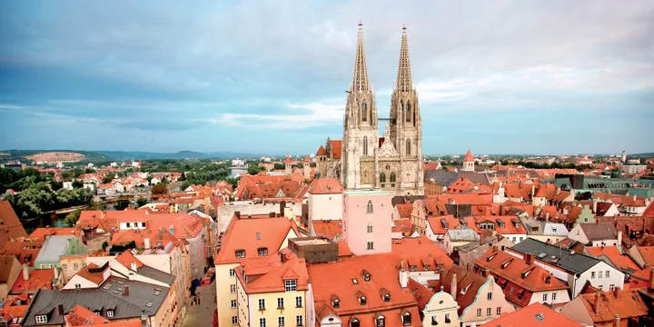 small boat danube river cruises