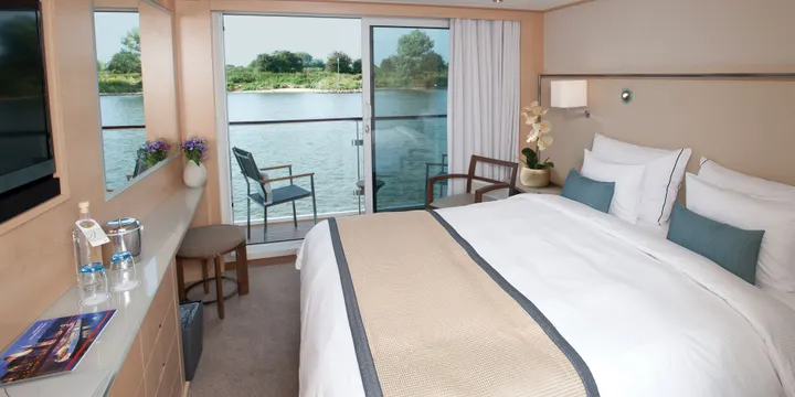 viking river cruise tv channels