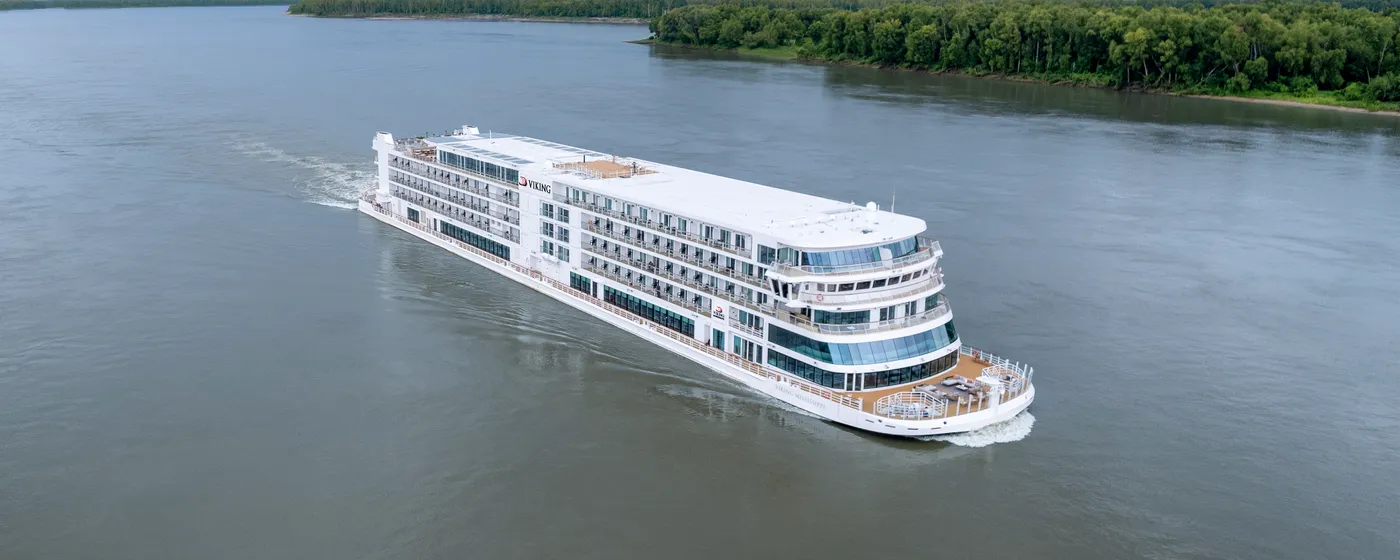 mississippi river cruises october 2022